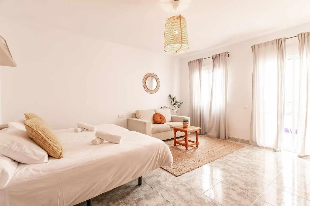 Apartamentos Alan Нерха Апартаменты